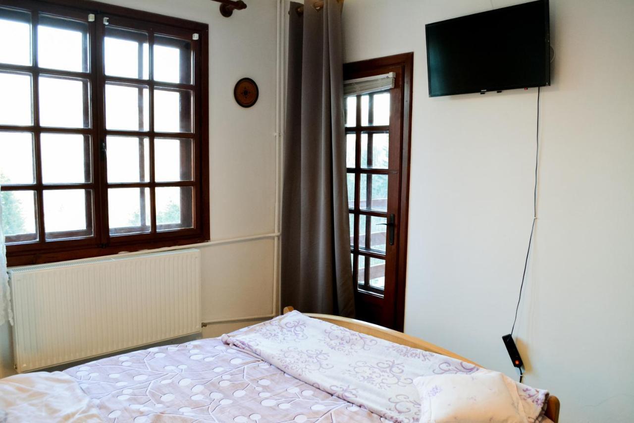 Grandpa'S Hidden Crib, 6 Bedroom, Pet Friendly Sinaia Kültér fotó