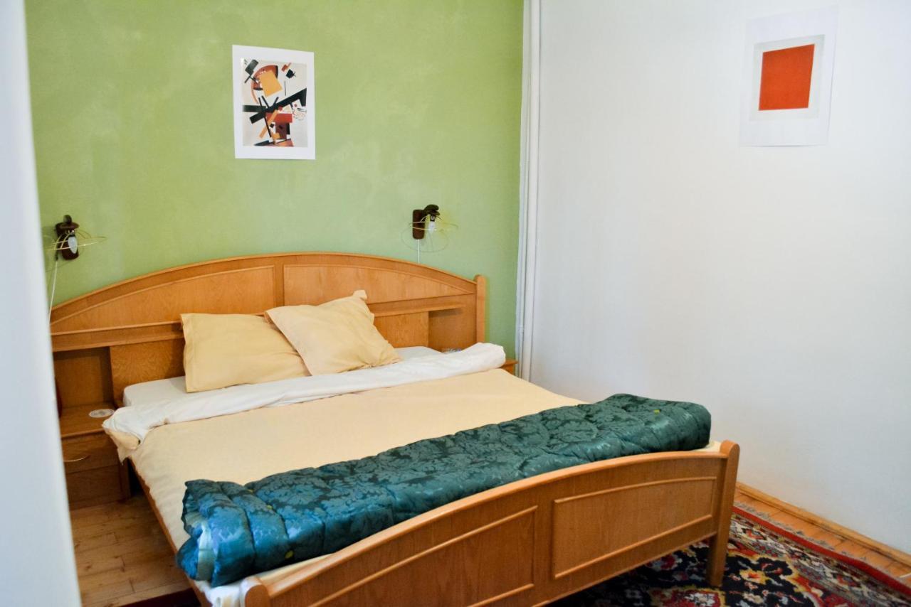 Grandpa'S Hidden Crib, 6 Bedroom, Pet Friendly Sinaia Kültér fotó