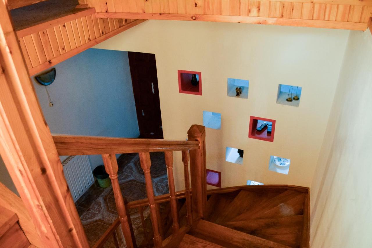 Grandpa'S Hidden Crib, 6 Bedroom, Pet Friendly Sinaia Kültér fotó